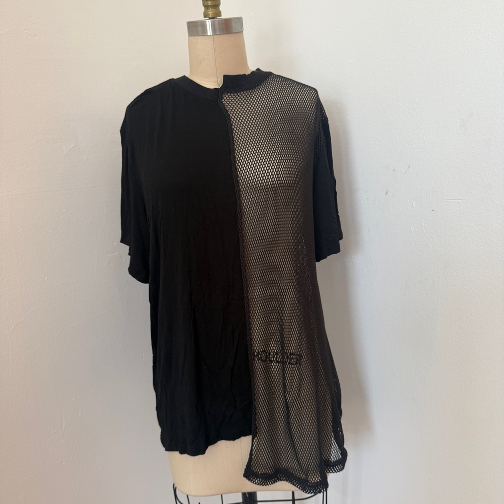 Black Mesh Panel Top